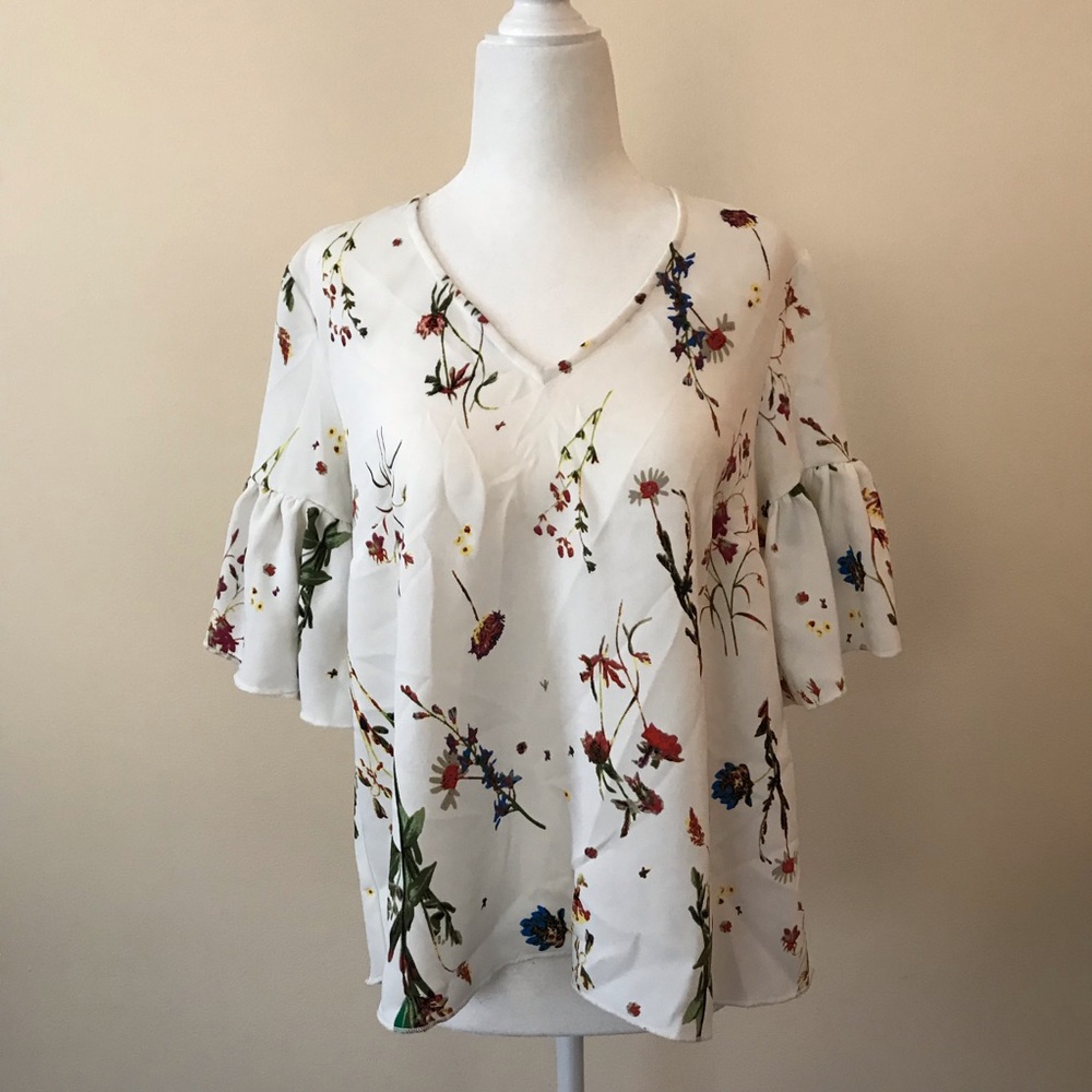 Catherine Malandrino Floral Bell Sleeves Blouse - Picture 2 of 3